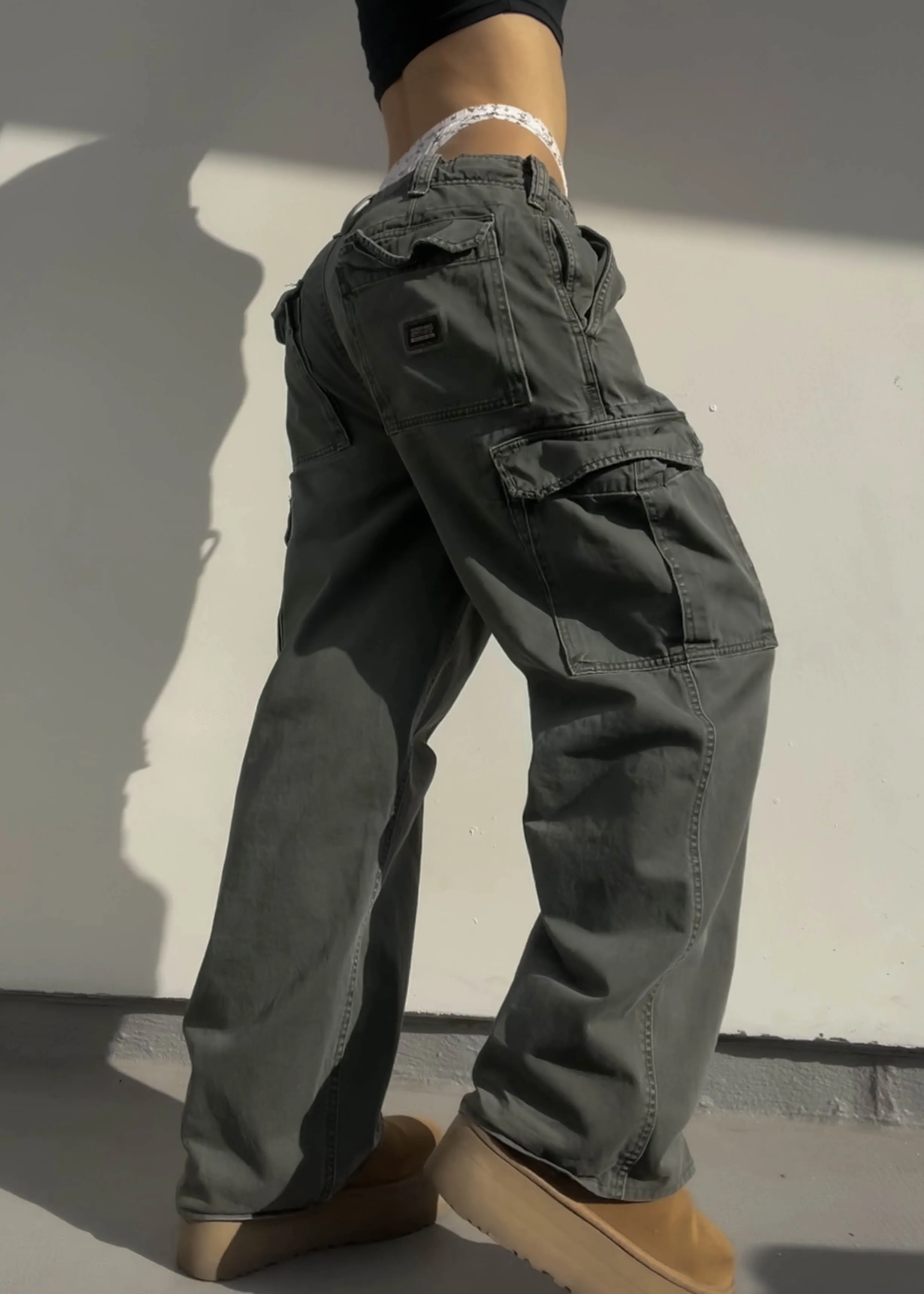 Abercrombie Olive Cargos (L)