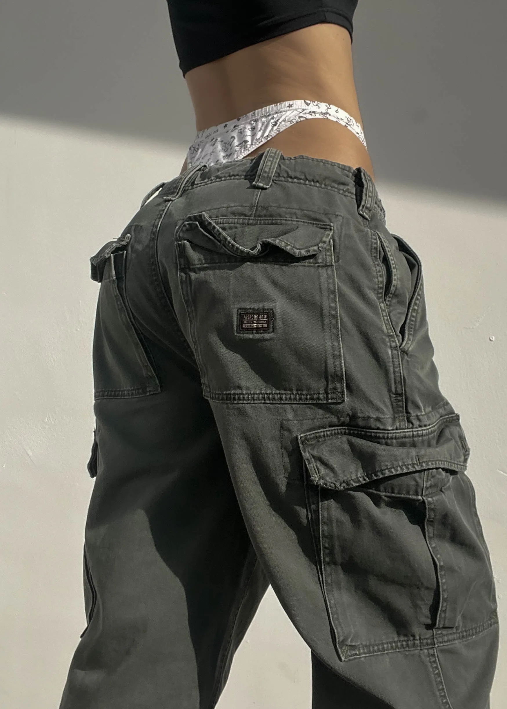 Abercrombie Olive Cargos (L)