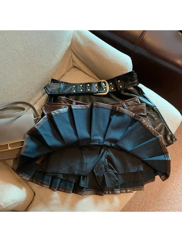 Aiertu Women Coffee Leather Skirt Harajuku Y2k Vintage Pleated Skirt 90s Aesthetic Korean A-Line Mini Skirt Emo 2000s Punk Clothes 2024