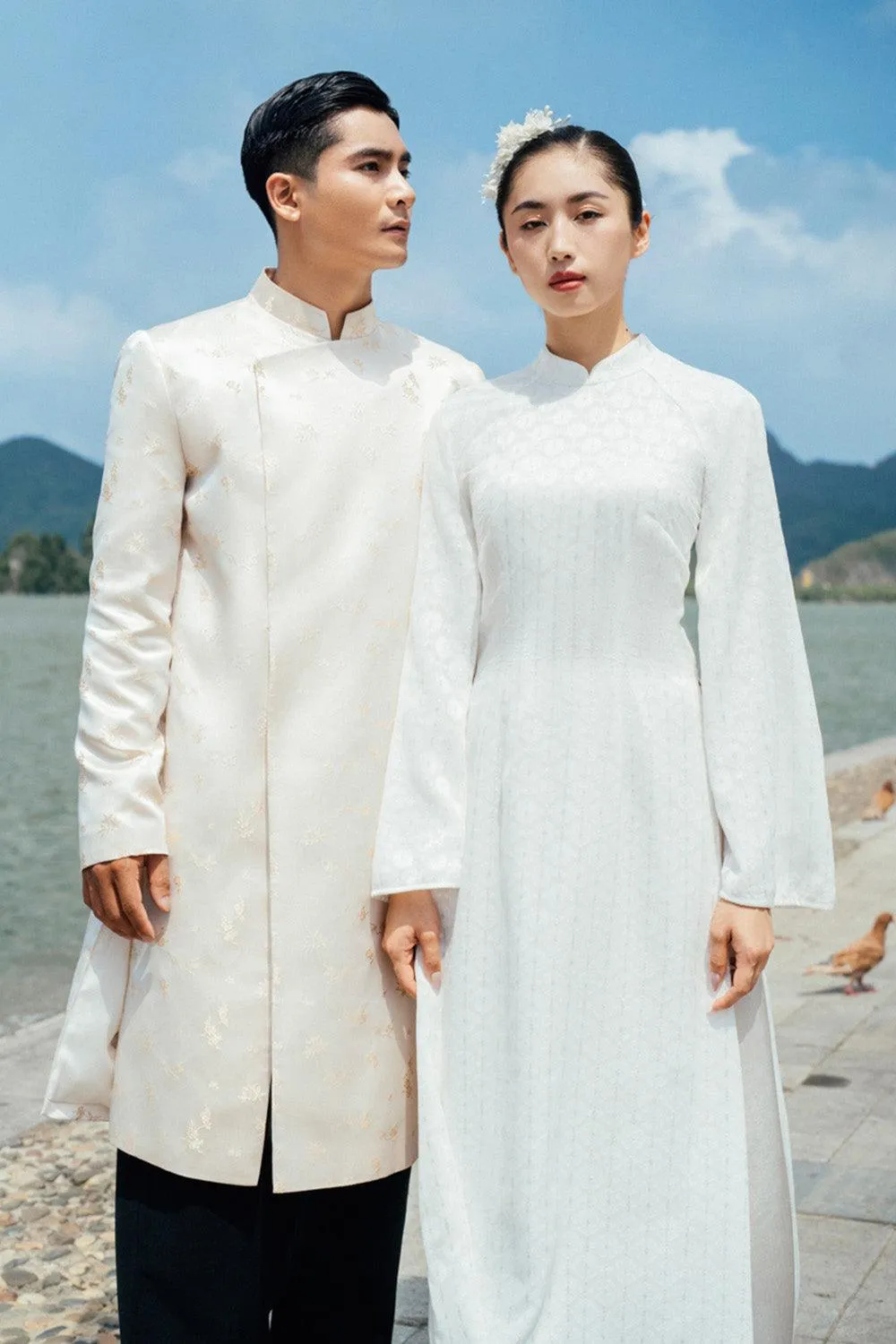 Bach Ngan A-line Flare Sleeved Synthetic Silk Floor Length Ao Dai