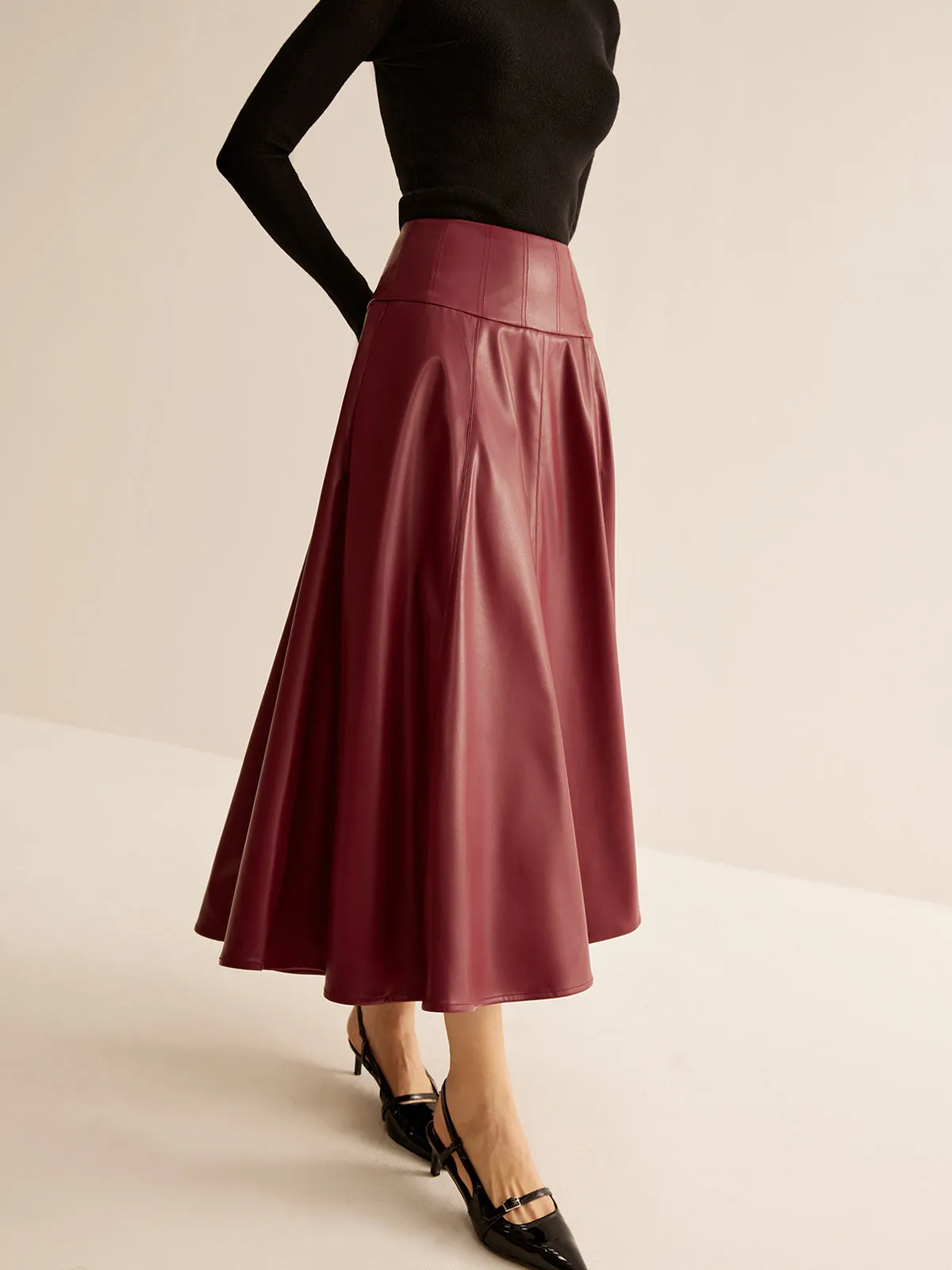 Back Zipper Pleated Faux Leather Skirt