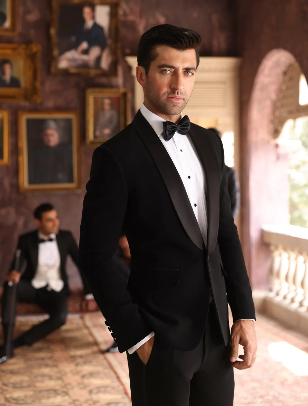 BLACK SHAWL LAPEL TUXEDO SUIT