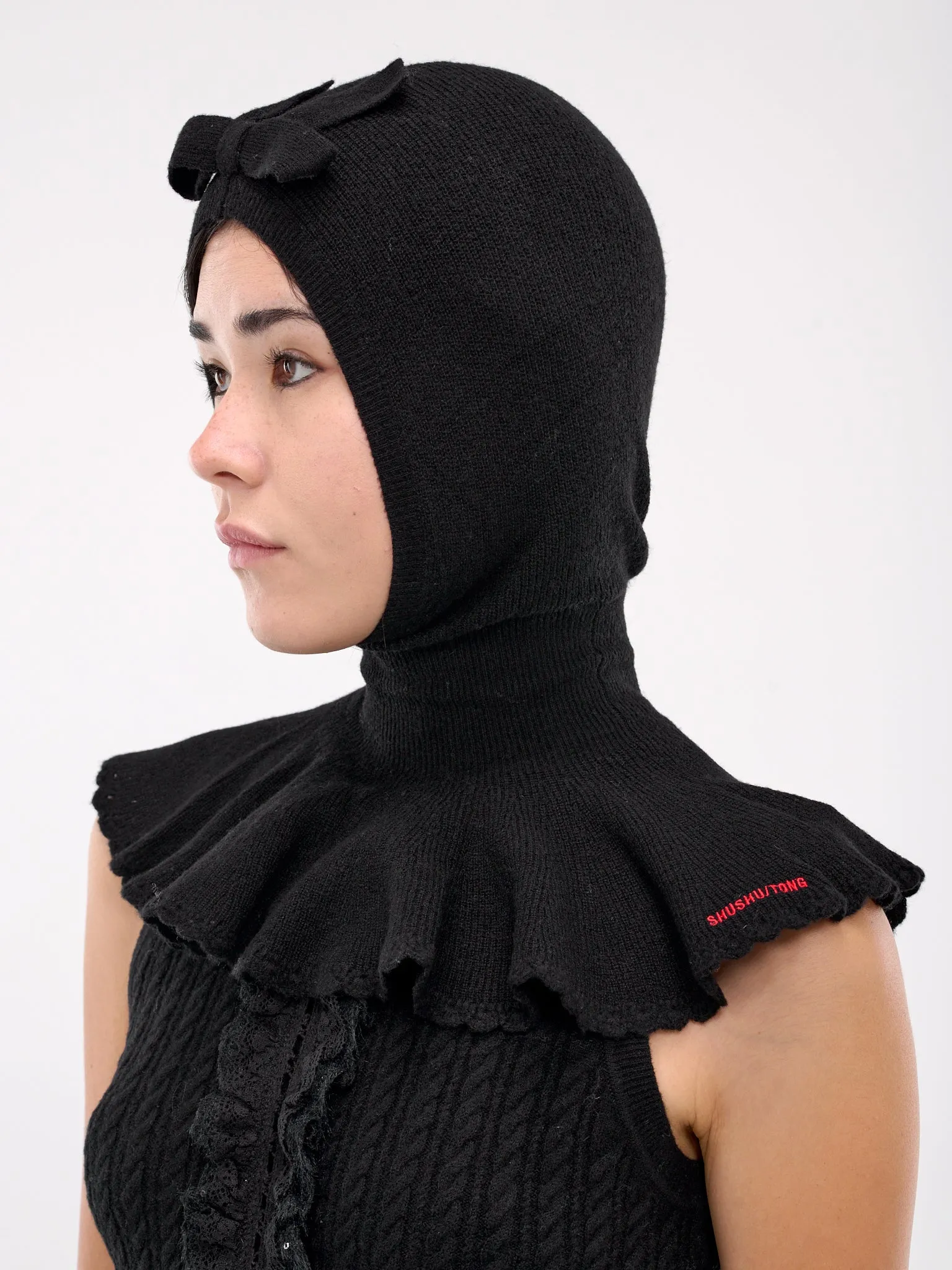 Cape Hat (AC01-RTI068-BLACK)