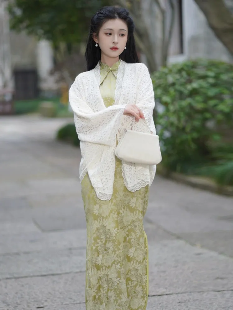 Cheongsam Shawl, Solitaire