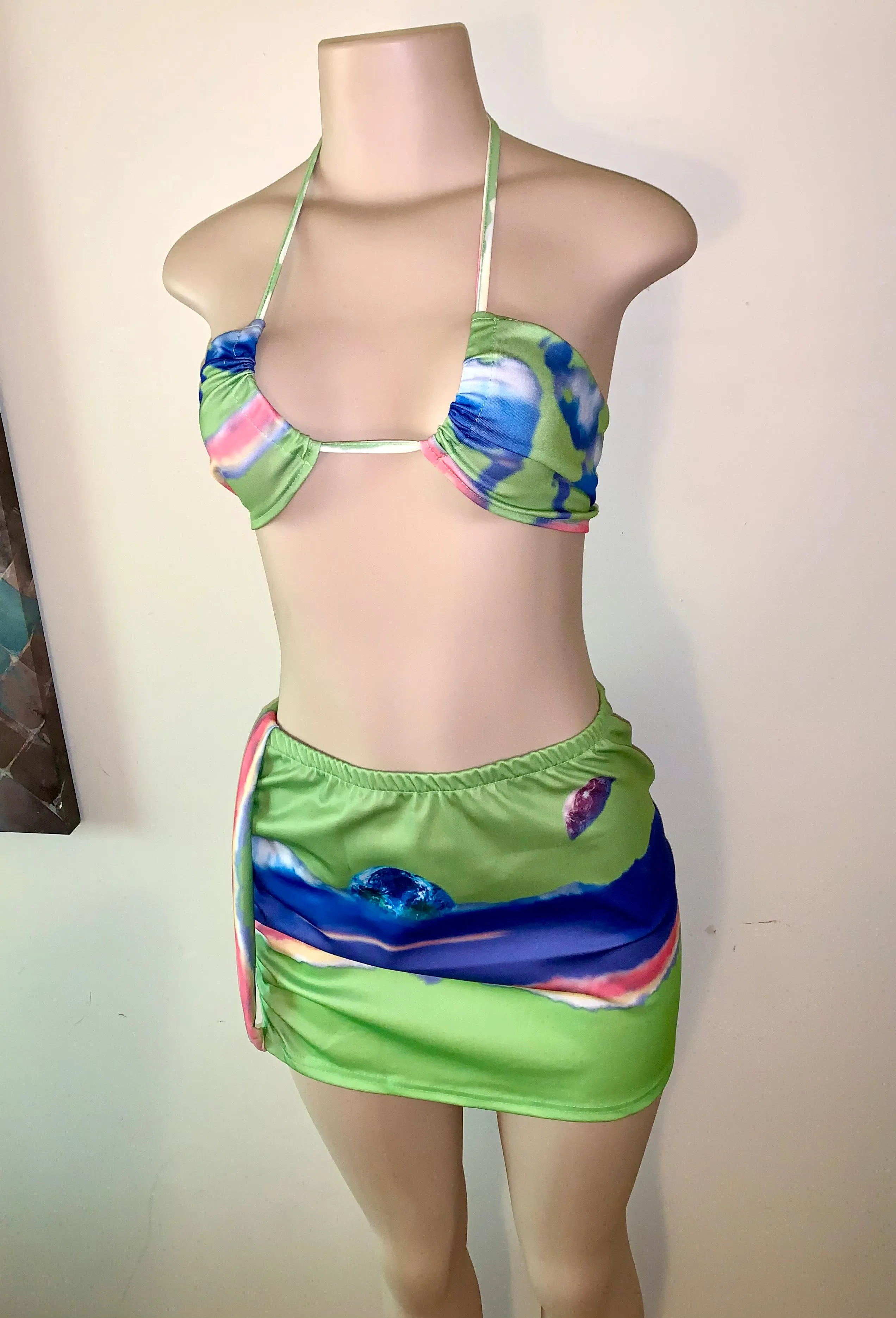 CUTIE. Green Two Piece Skirt Set