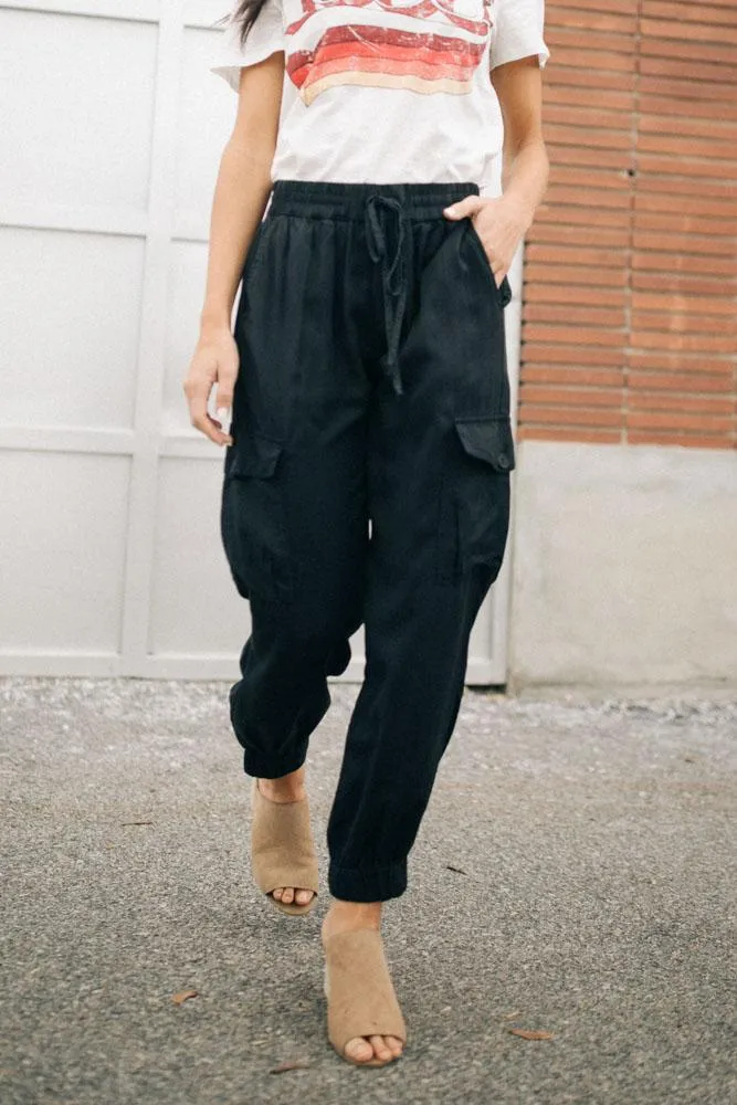 Downtown Cargo Joggers in Black