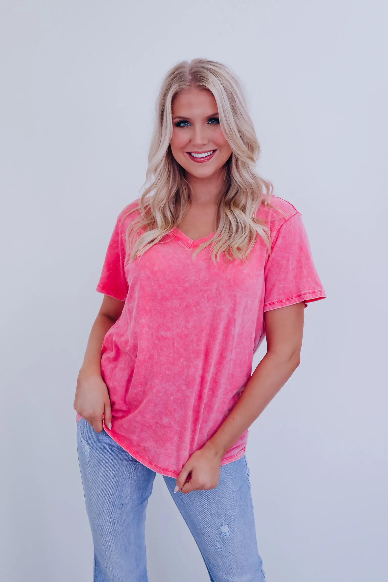 Evie V-neck Acid Washed Top - Pink