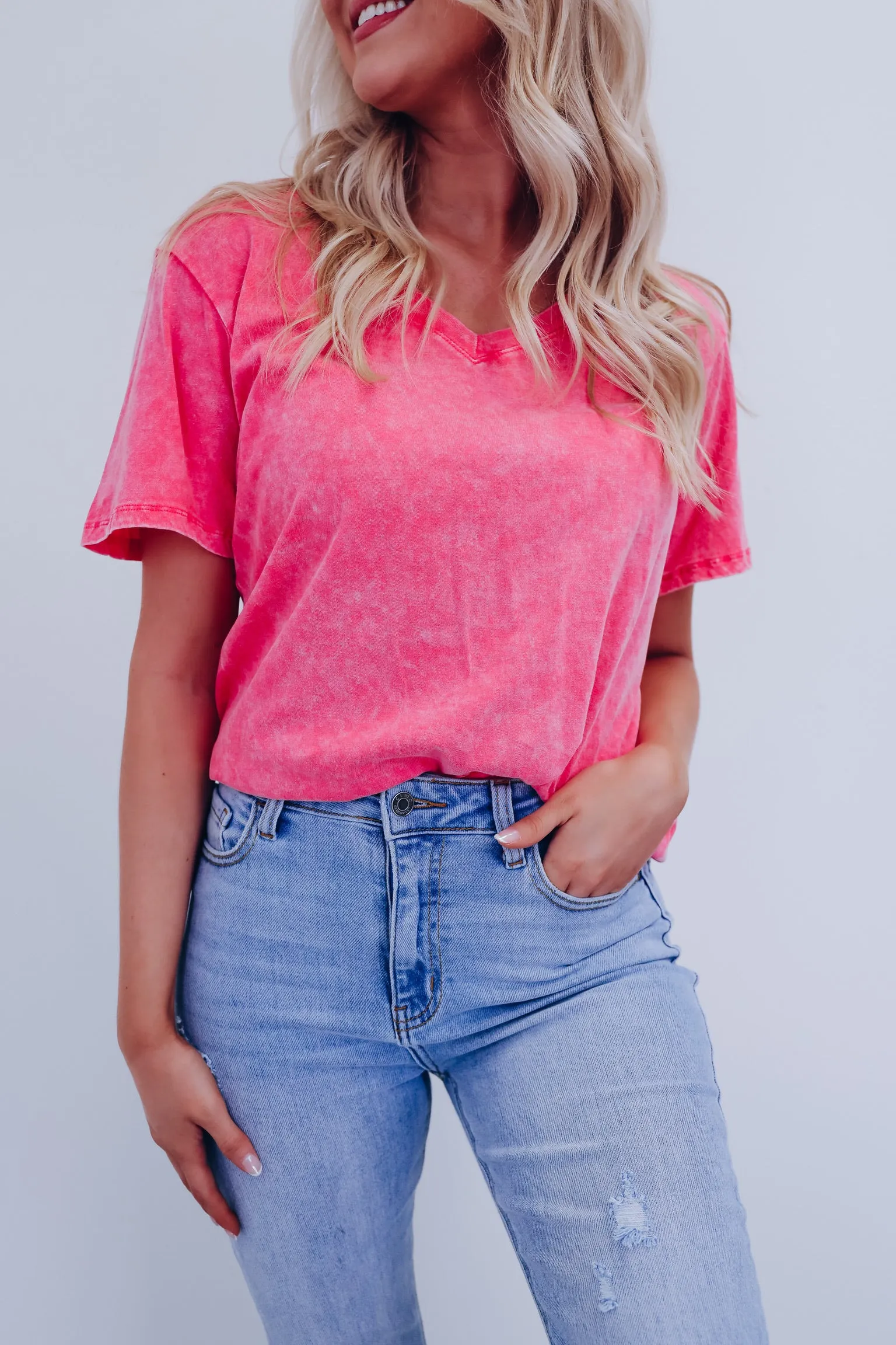 Evie V-neck Acid Washed Top - Pink