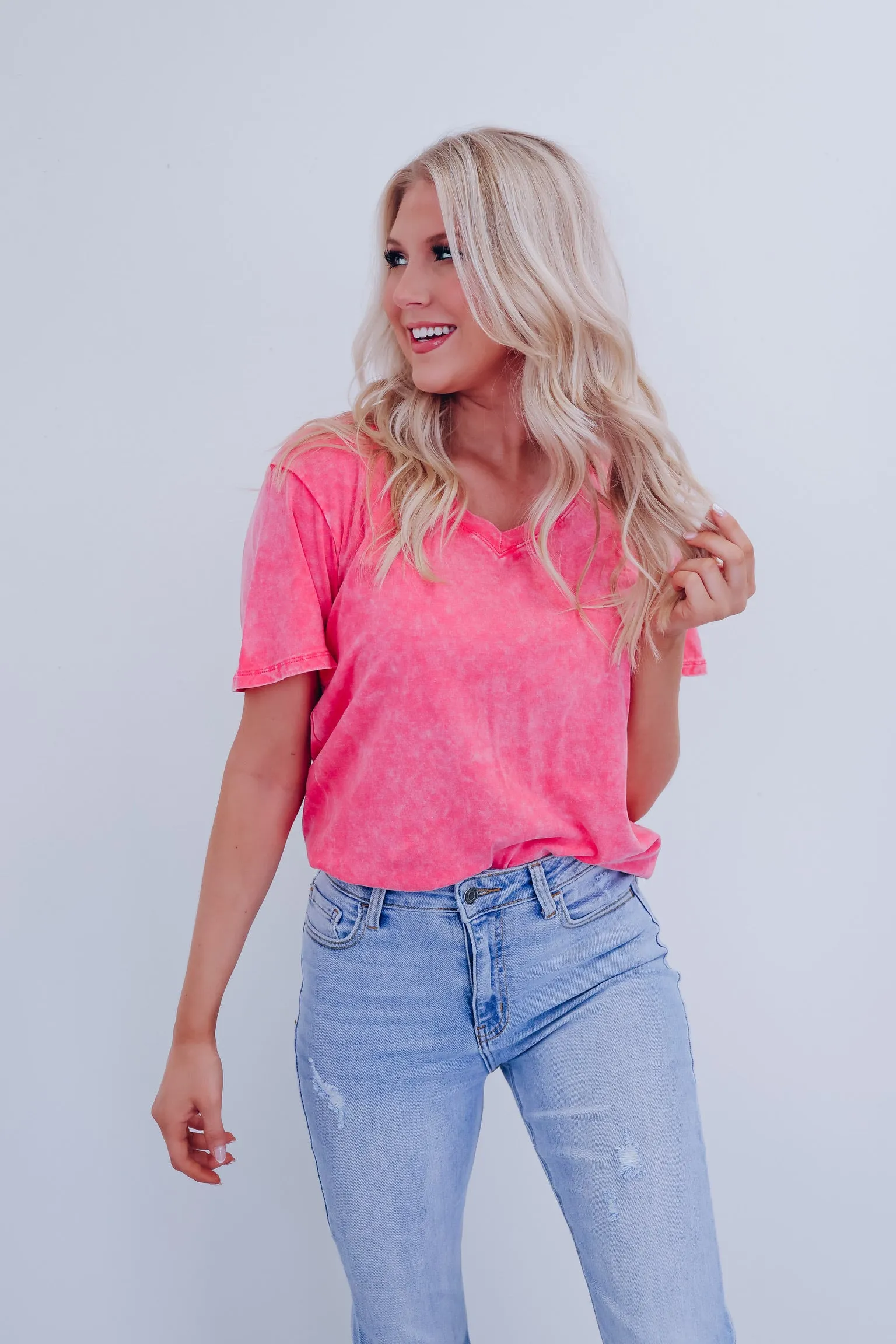 Evie V-neck Acid Washed Top - Pink