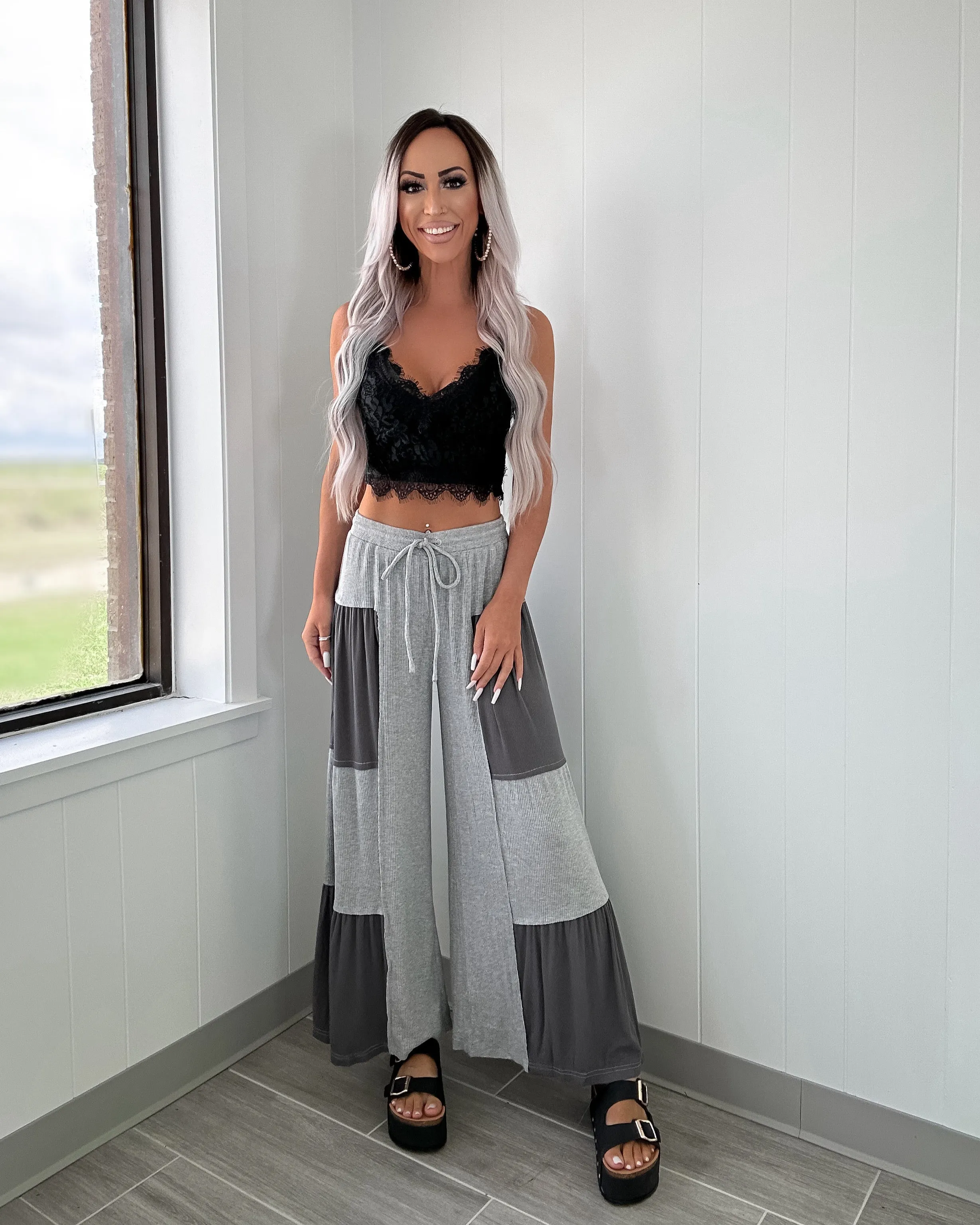 Flirty Feeling Colorblock Pants - Grey