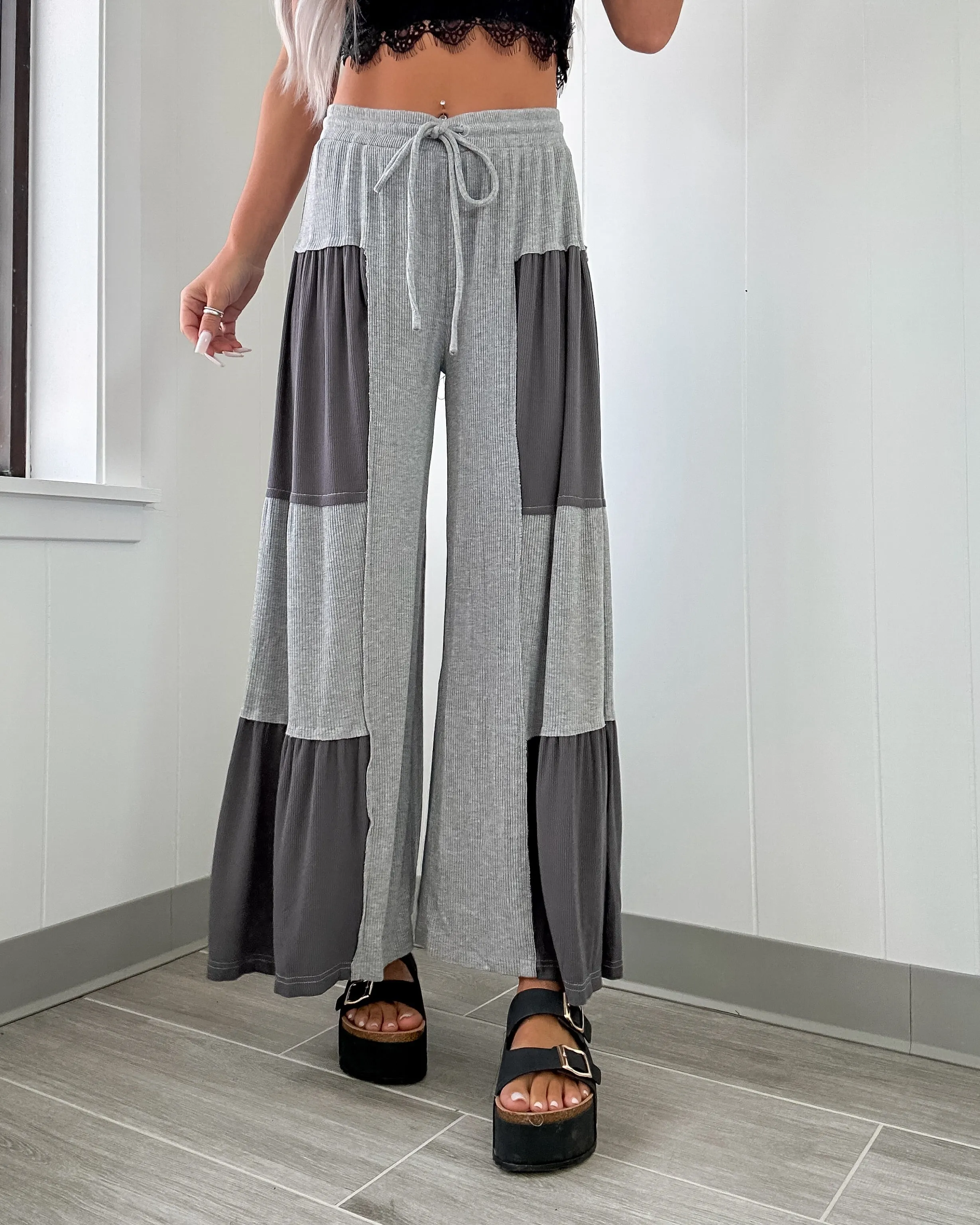 Flirty Feeling Colorblock Pants - Grey