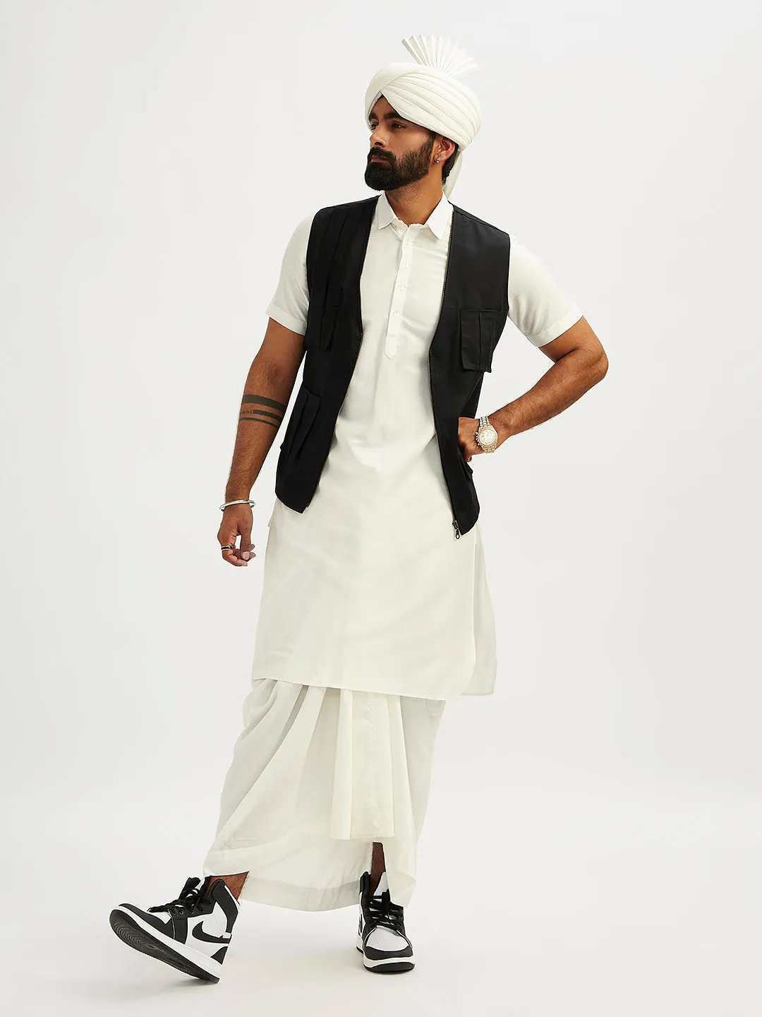 Jashvi Men's White Viscose Kurta, Lungi,Safa And Shacket Set