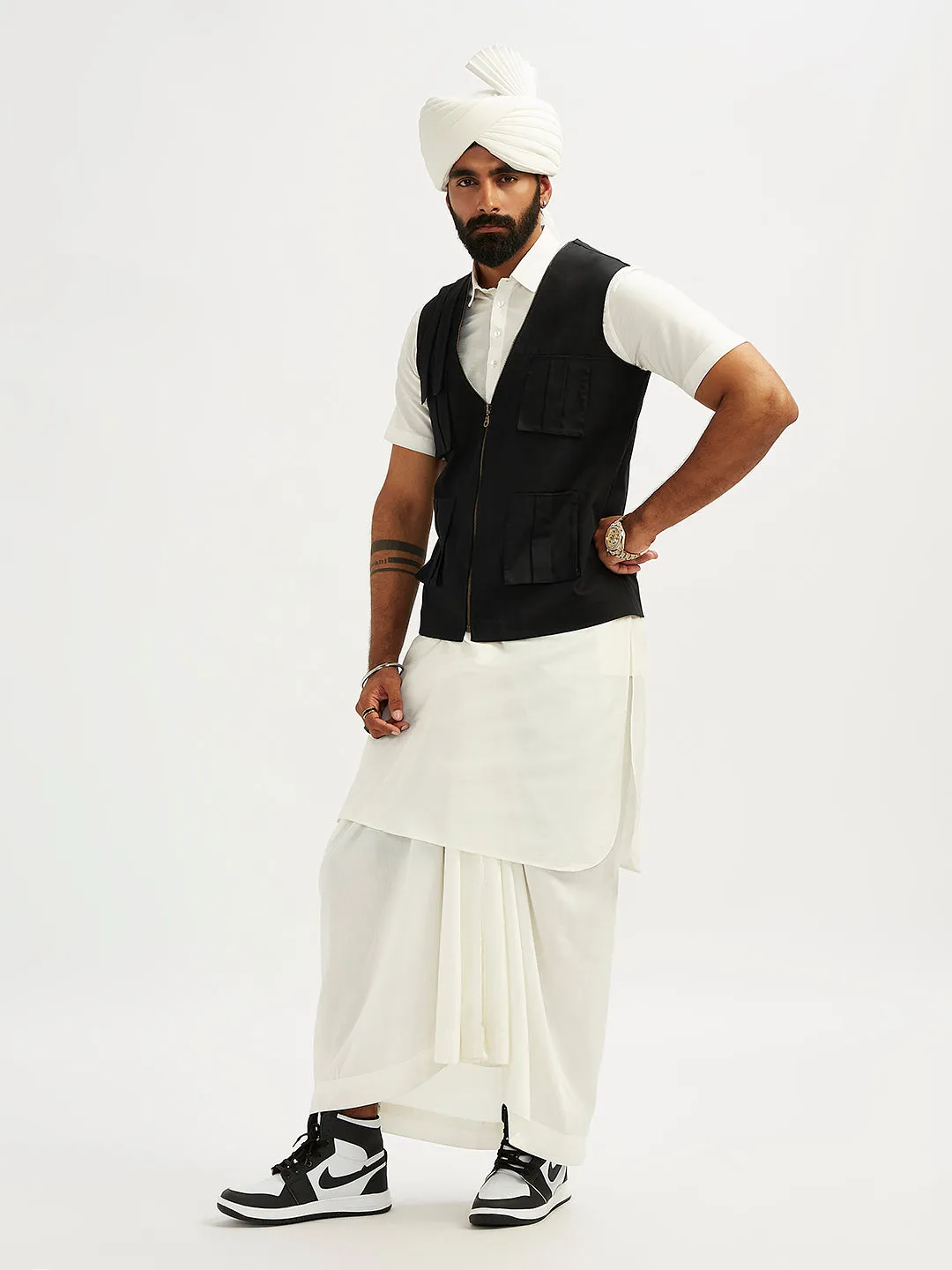 Jashvi Men's White Viscose Kurta, Lungi,Safa And Shacket Set