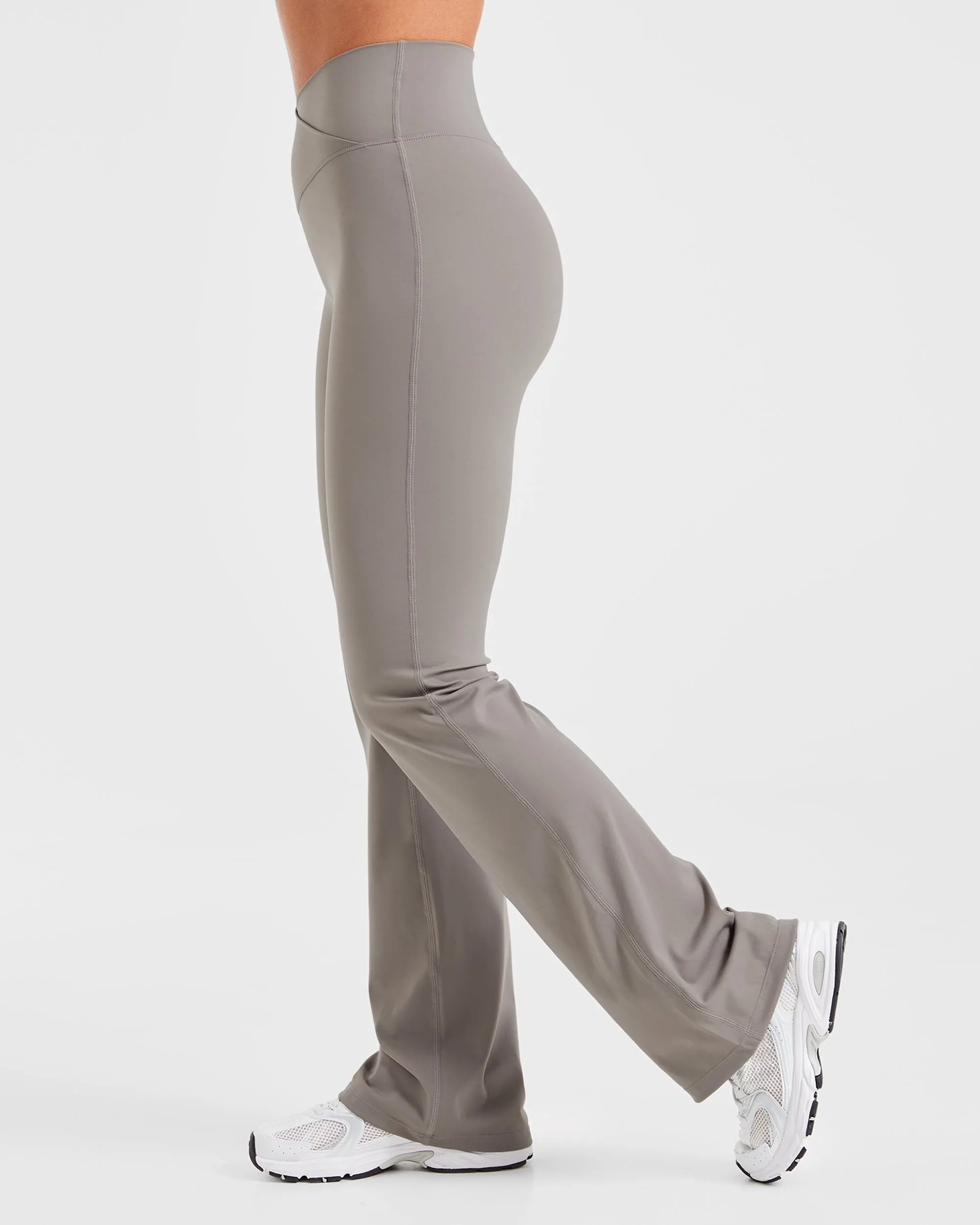 Sculpt Wrap Flared Leggings - Smoke Grey