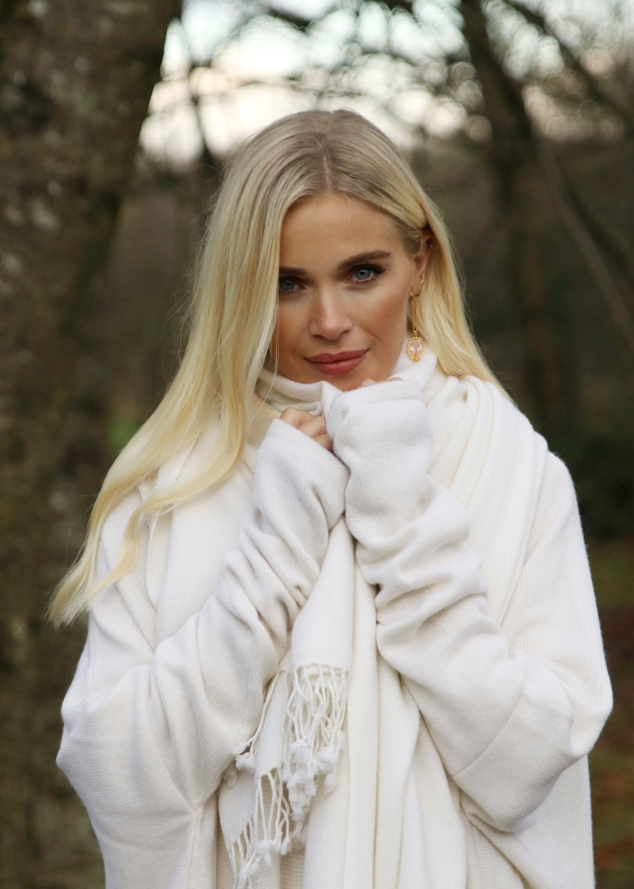 THICK LUXURY CASHMERE HERRINGBONE SHAWL - WHITE