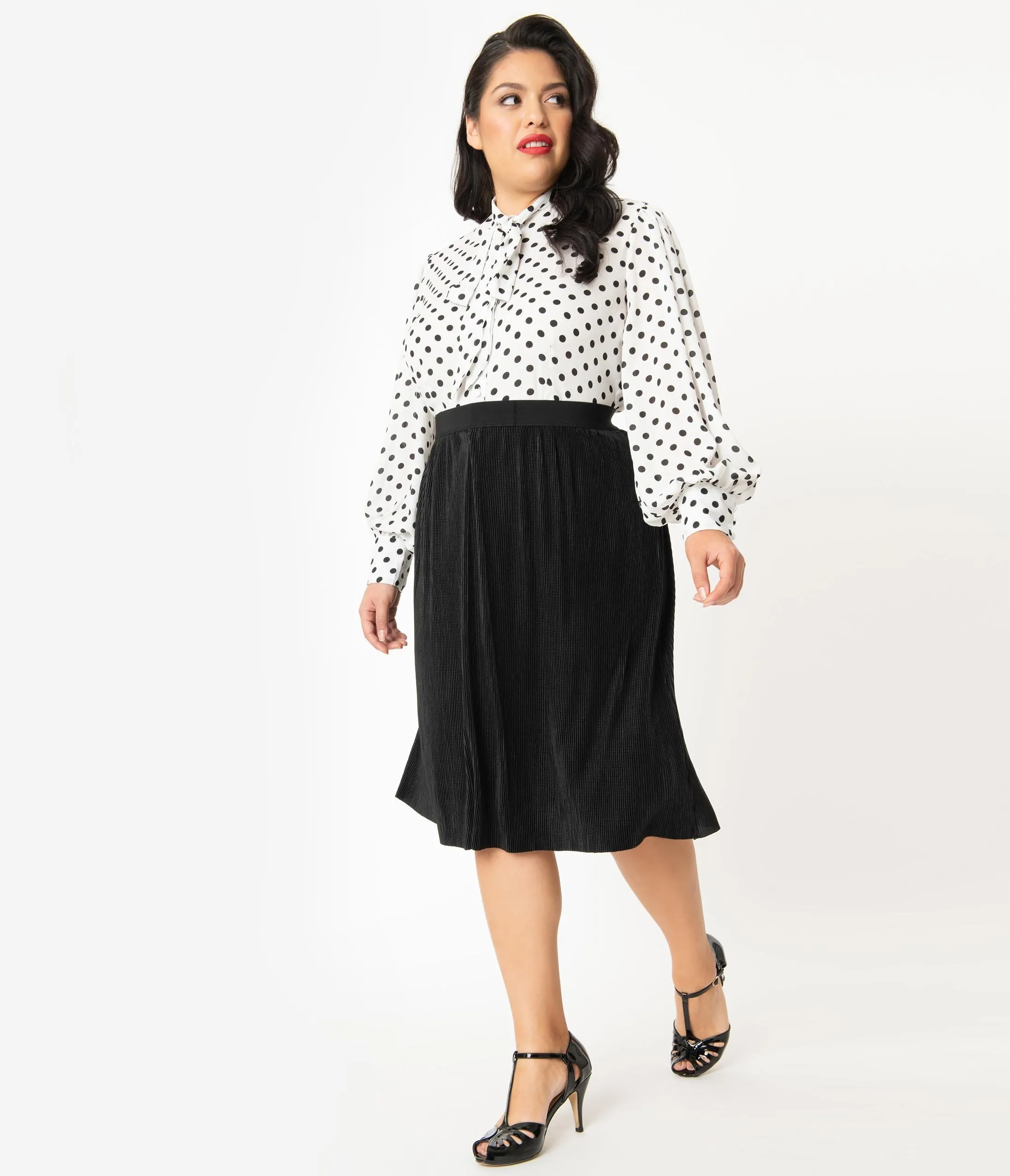 Unique Vintage Plus Size Black Pleated Susie Skirt