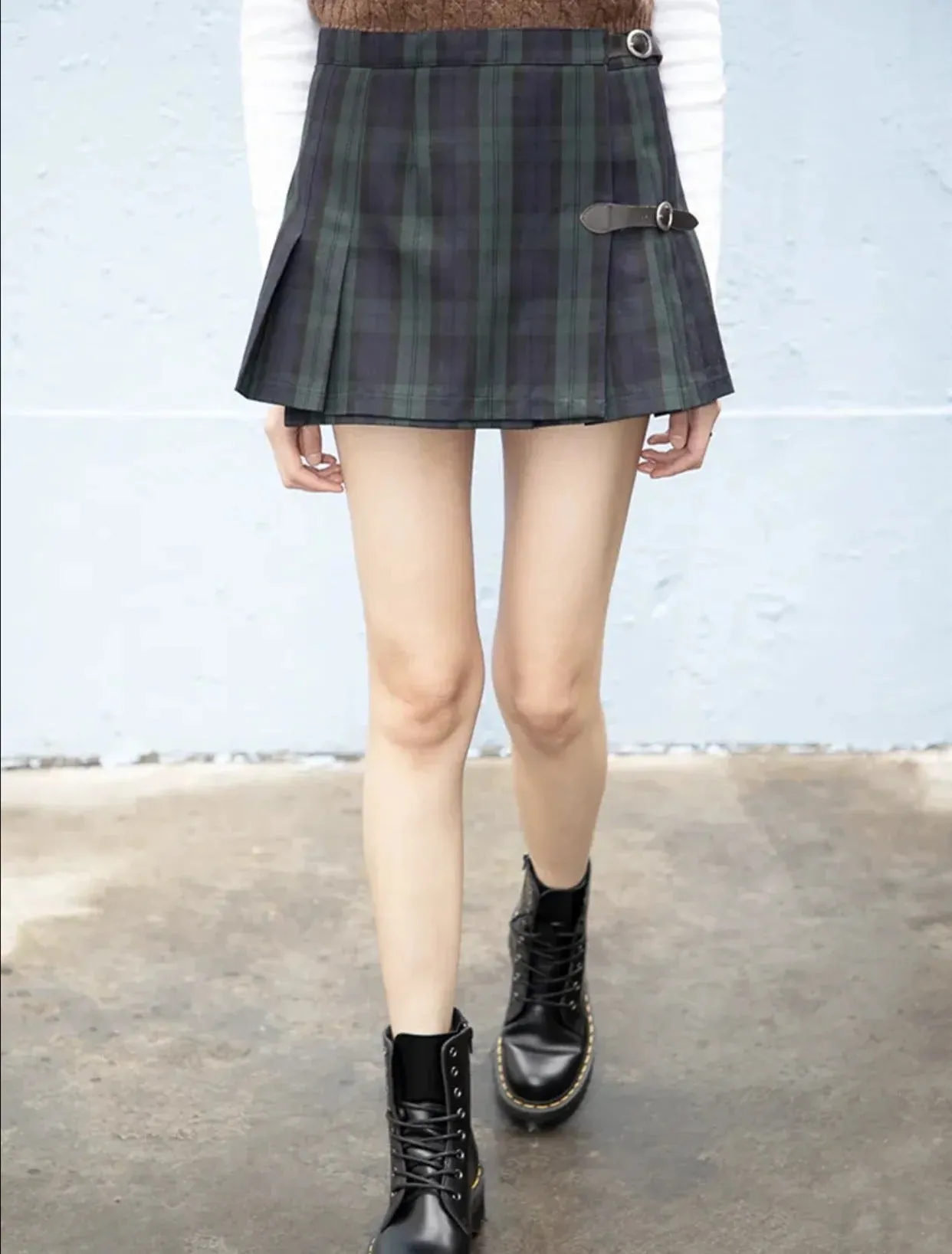 Wenkouban guys in skirts Leather Buckle Plaid Pleated Skirt A- Line Skirt Women's Plaid High Waist Skirt