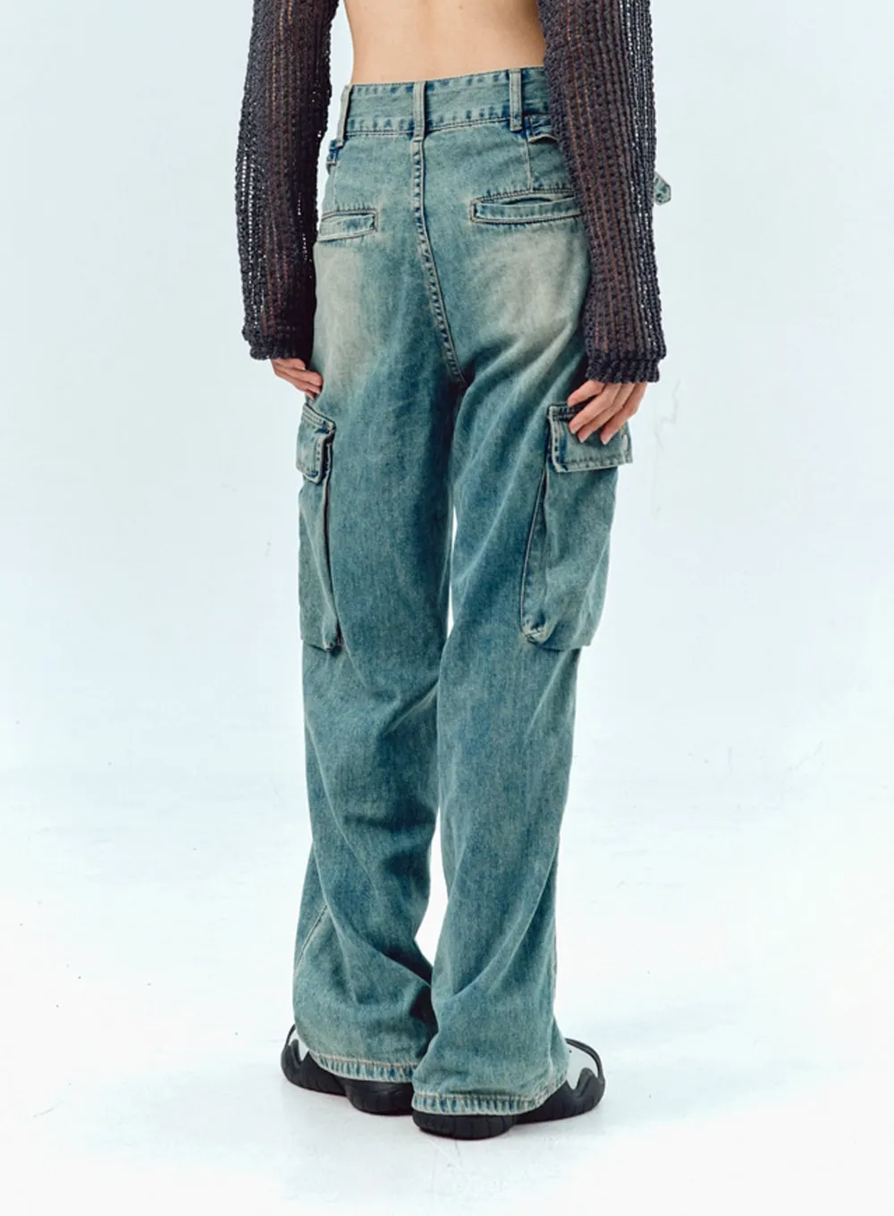 Wide Leg Cargo Jeans in Washed Blue IG311