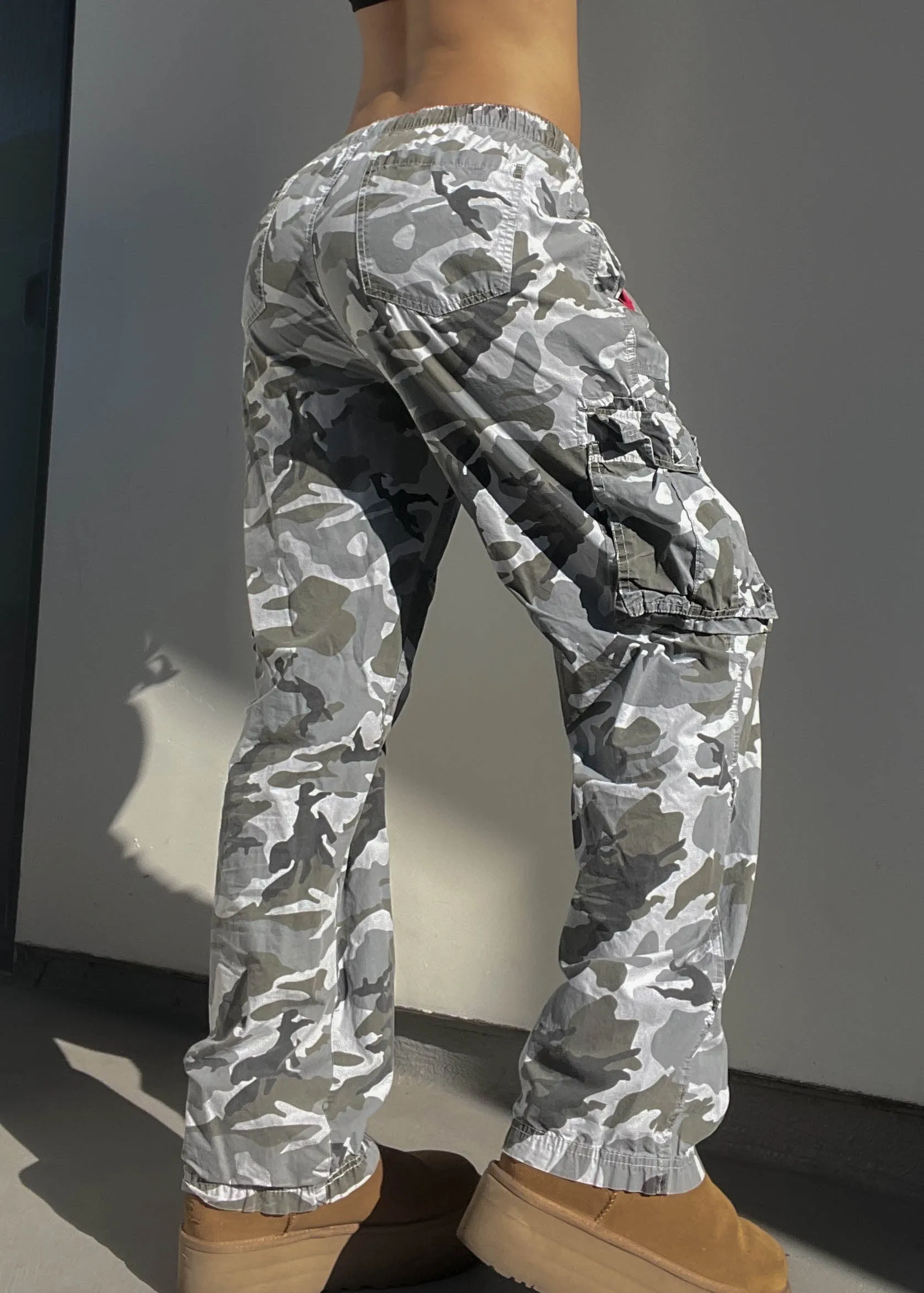 Y2k Camo Cargo Pants (S-M)