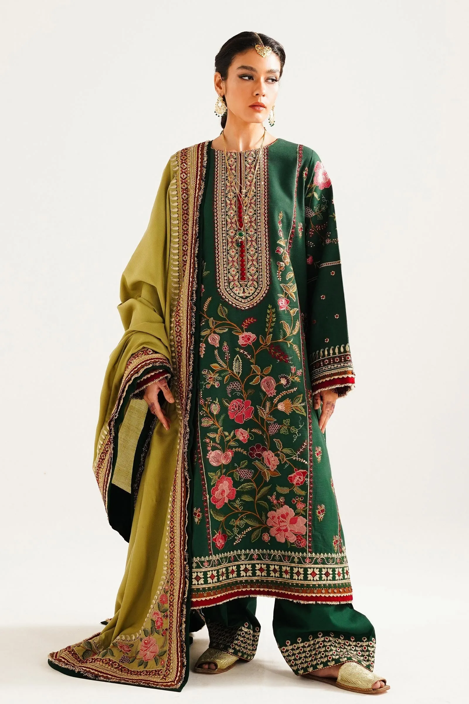 Zara Shahjahan Winter Collection 2023 – WS23-D7